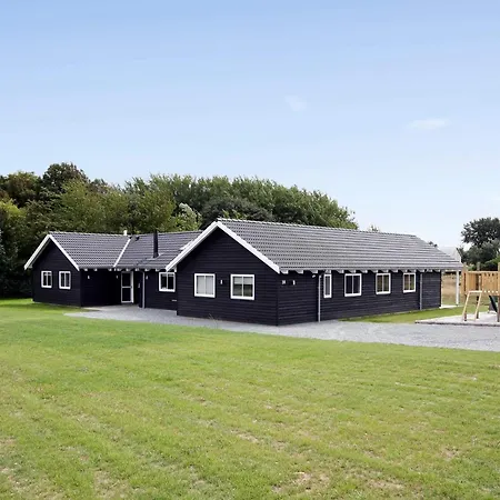 Ferienhaus Luxury Retreat with Pool - By Traum Ferienwohnungen Høruphav