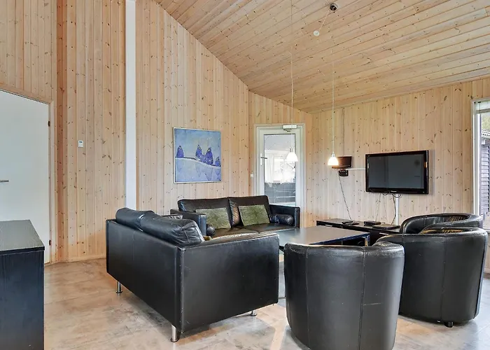 Holiday home Luxury Retreat With Pool - By Traum