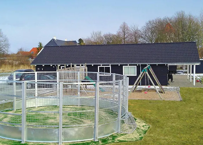 Luxury Retreat With Pool - By Traum Holiday home