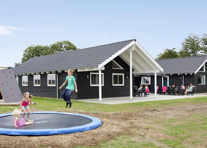 Luxury Retreat With Pool - By Traum